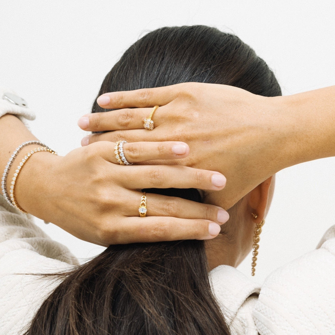 Ring with colored stone and heartshaped details - 124141Y