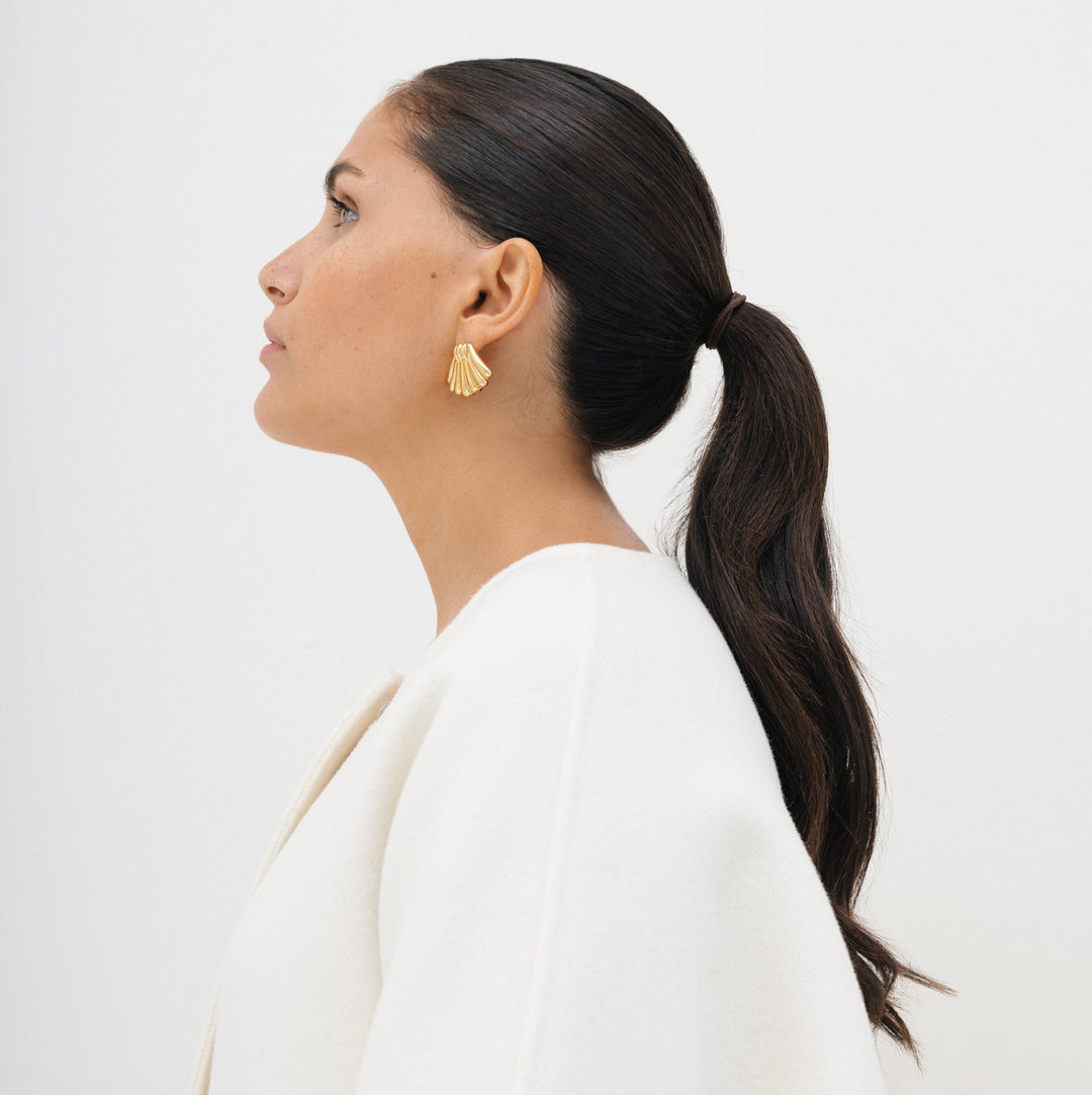 Shell-shaped statement earrings - 424107Y