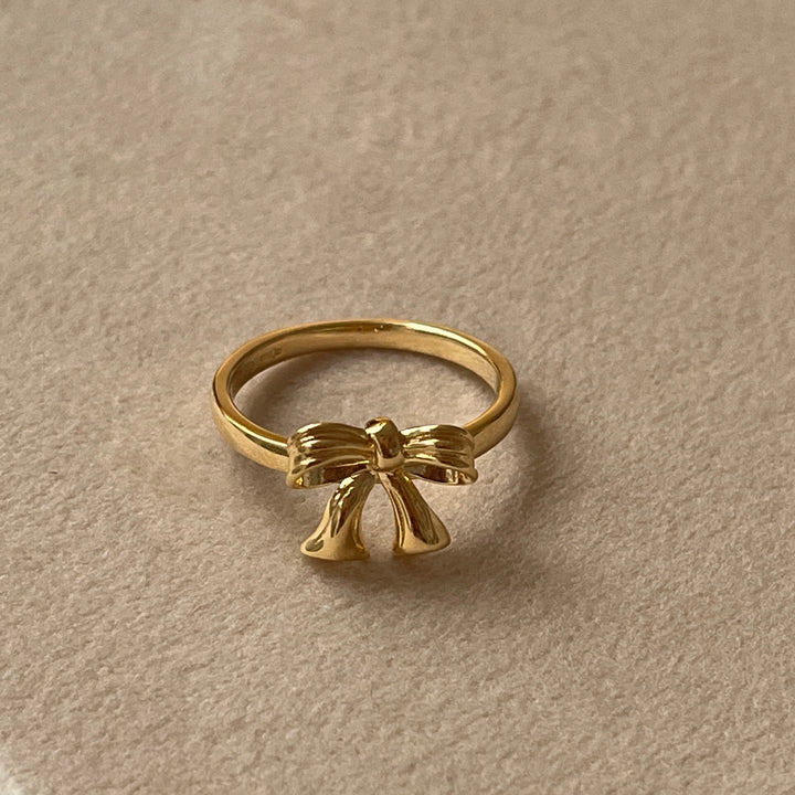 Ring with small bow - 124139Y